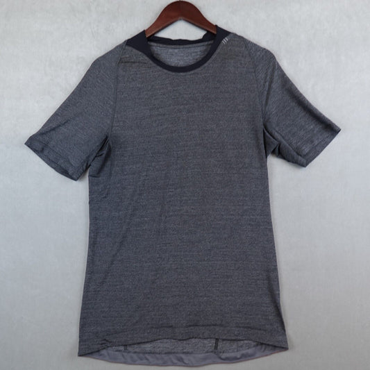 Lululemon T-Shirt