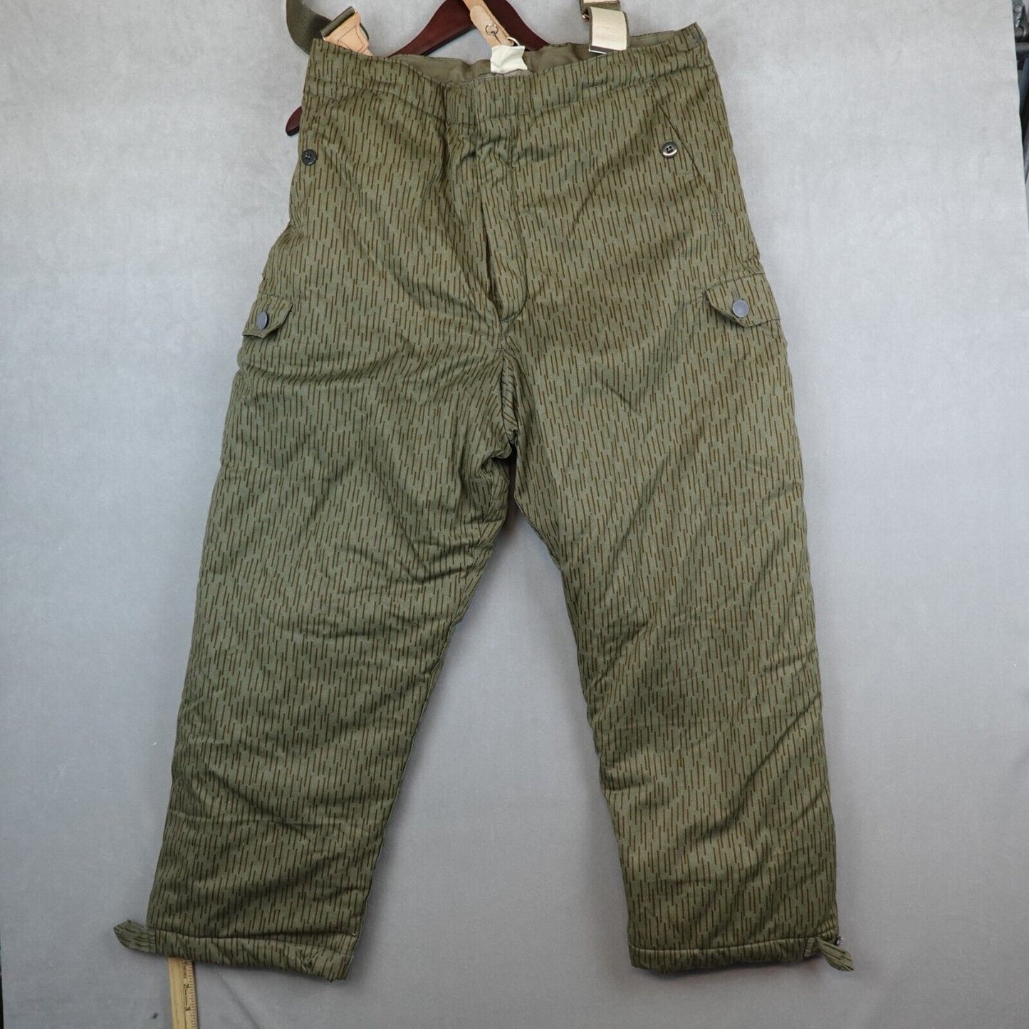 VTG Strichtarn Camo Military Pant Men 38x29 East Germany Army Winter Suspenders