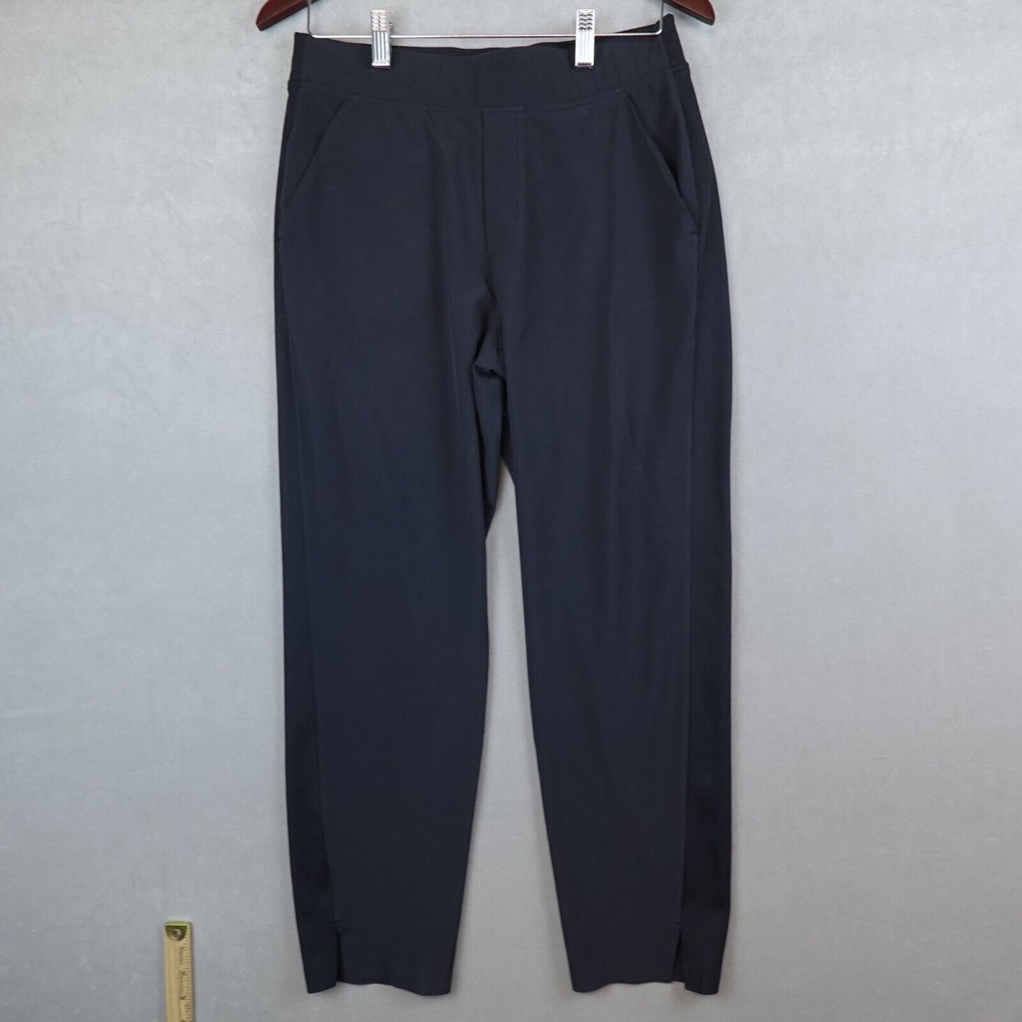 ATHLETA Brooklyn Pants Womens 8 Black Ankle High Rise Pull On Pockets Travel