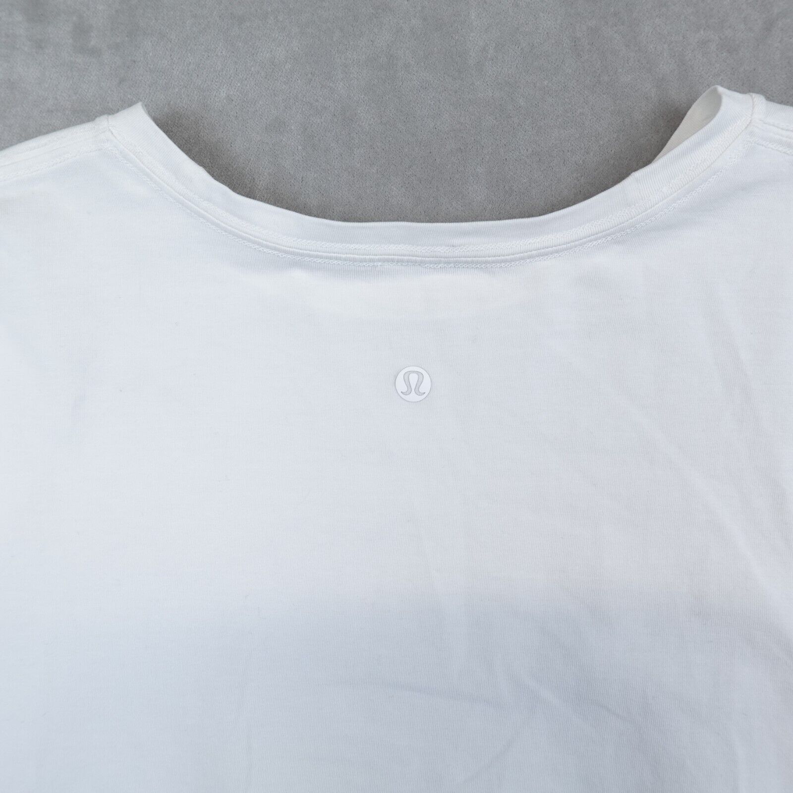 Lululemon T-Shirt