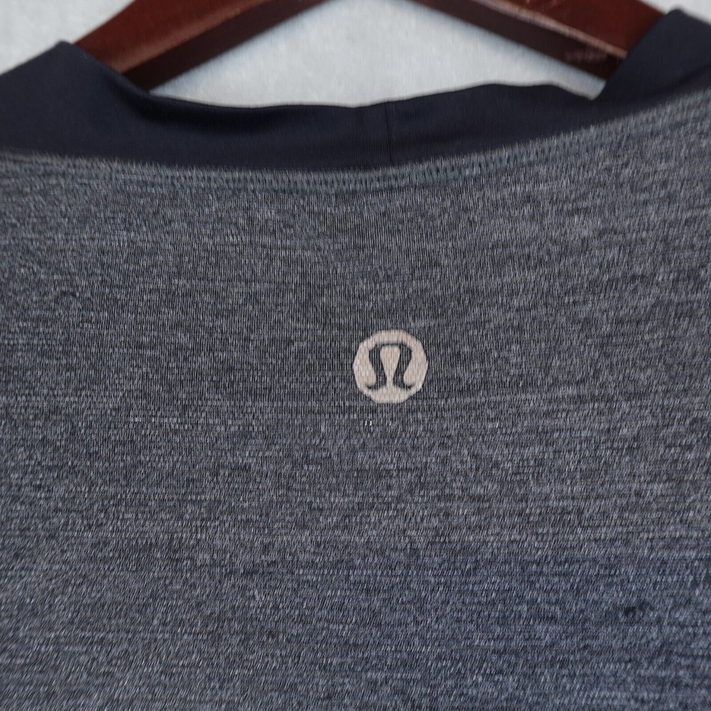 Lululemon T-Shirt