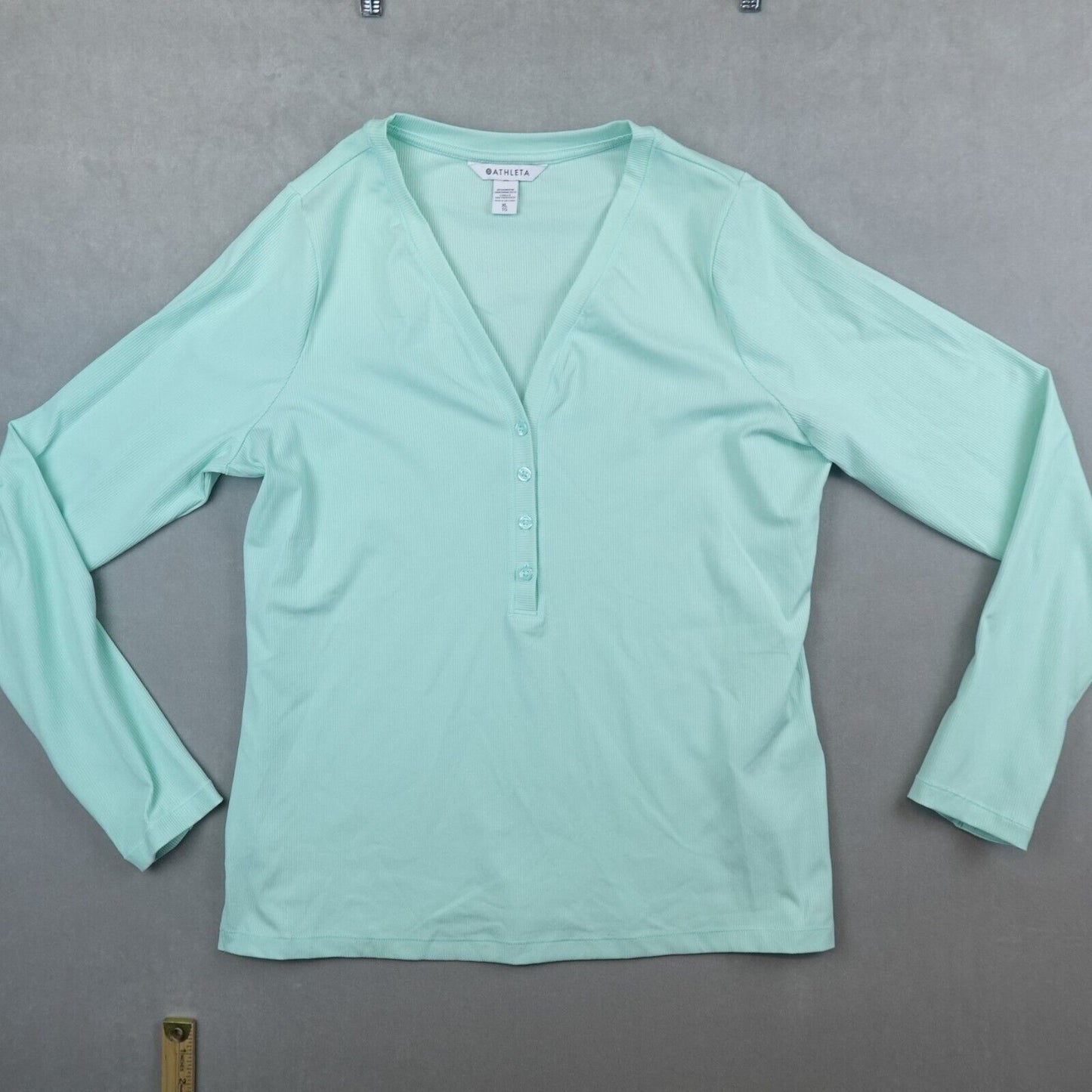 Athleta Uptempo Ribbed Henley Top Womens Size XL Mint Long Sleeve Ribbed Shirt