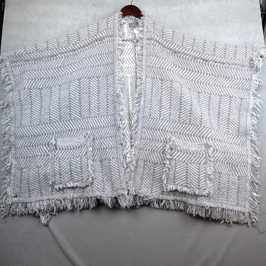 NWT BAREFOOT DREAMS CozyChic Fringe Poncho Cape Pewter Cream One Size New