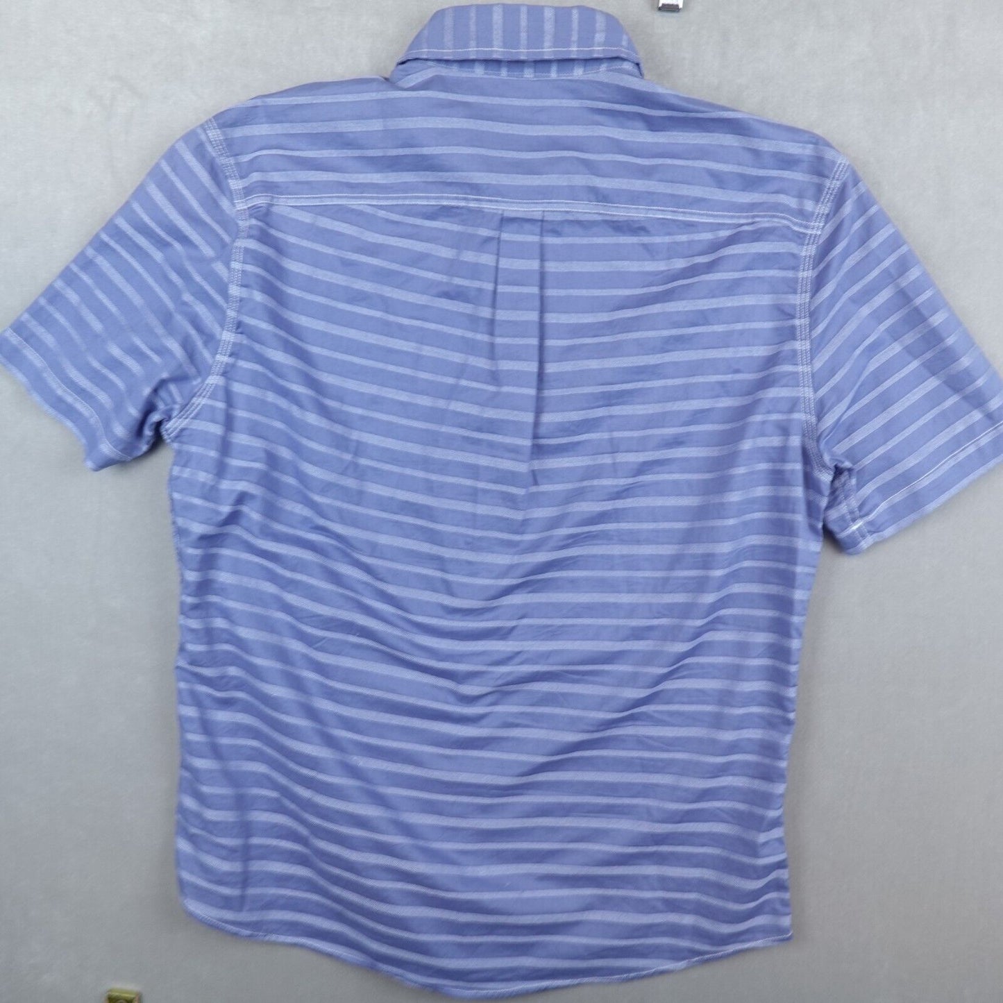 Johnnie O Hanging Out Shirt Mens Large Blue Short Sleeve Button Up Striped