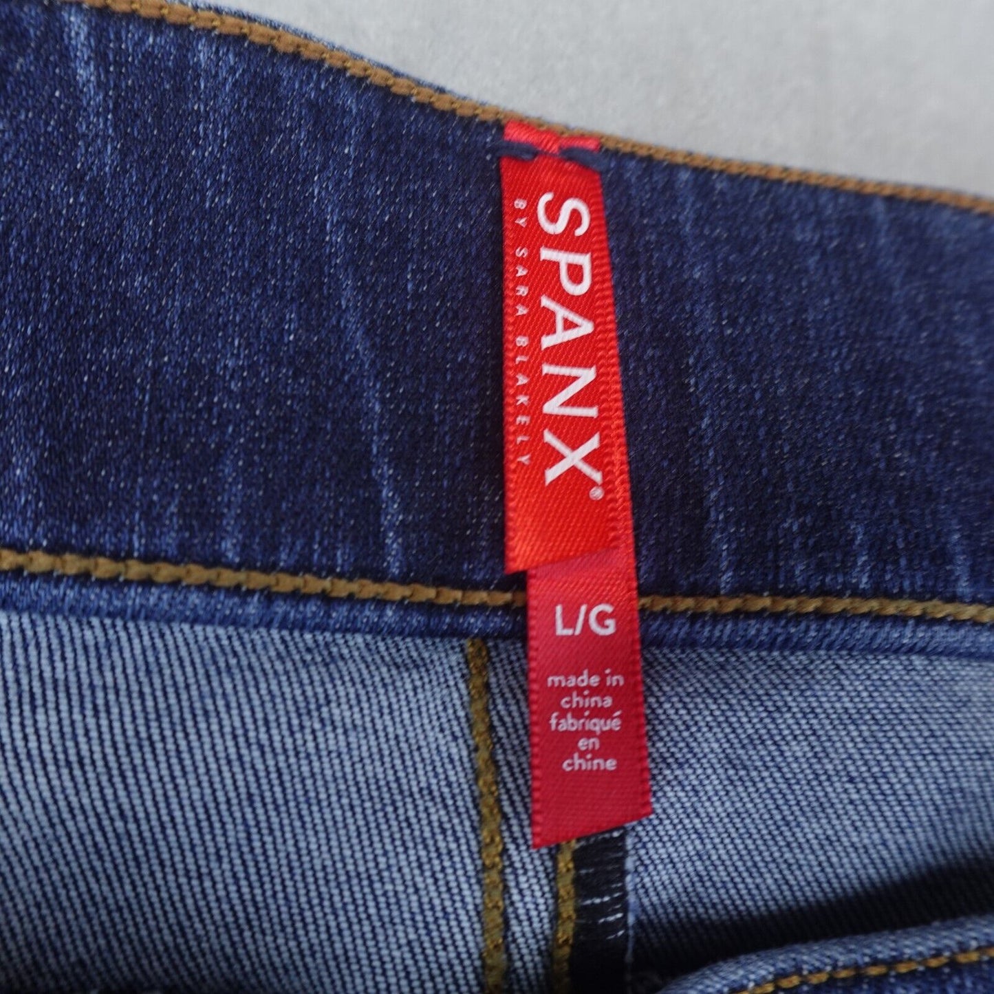 Spanx Ankle Skinny Jeans Pull On Distressed Size Large Blue Dark Wash Stretch