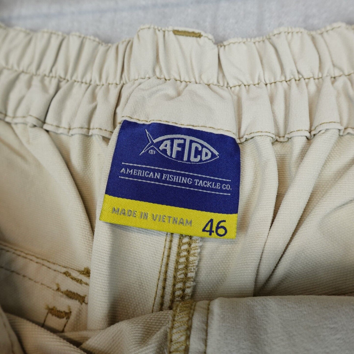 AFTCO Fishing Shorts Mens 46 Cargo Beige Stealth Swimming Original Elastic Waist