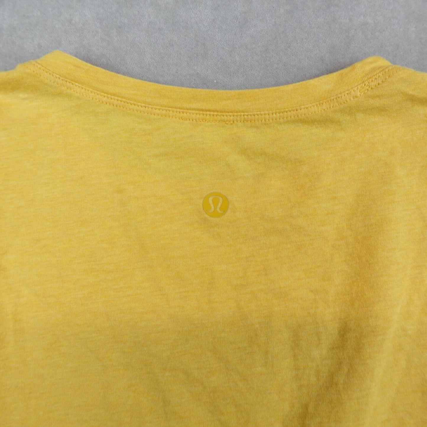 Lululemon T-Shirt