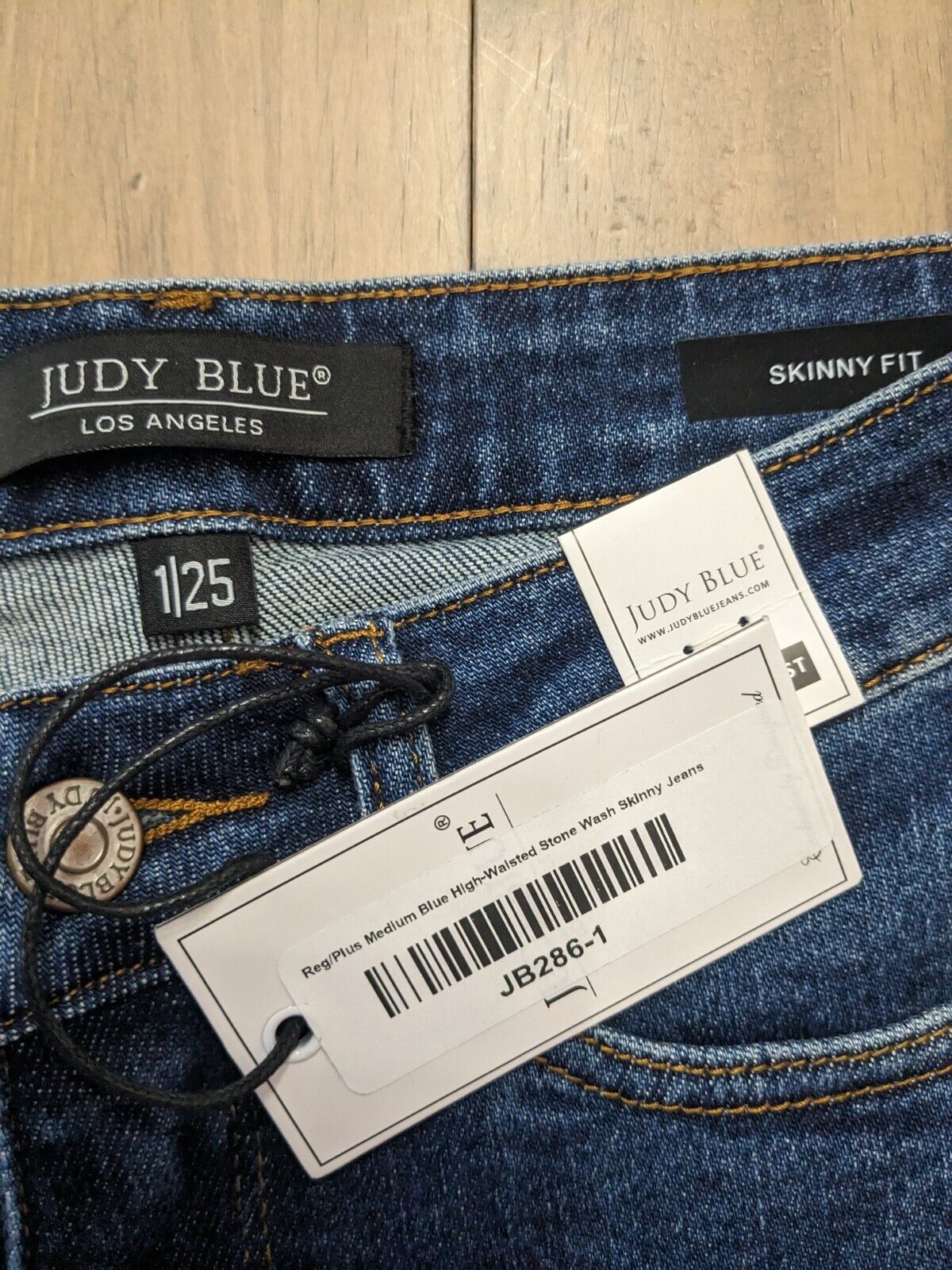 NWT Judy Blue Jeans 1 / 25 High Waist Skinny Fit Stone Washed Medium Blue New