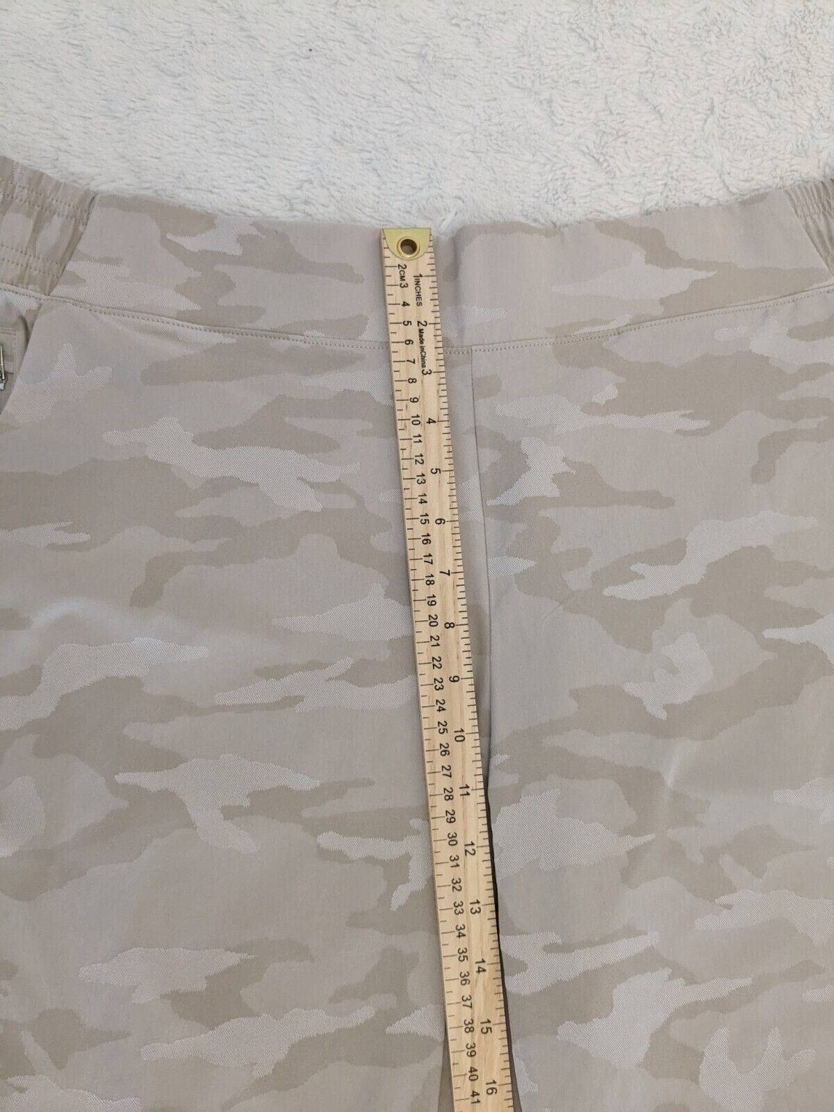 Athleta Brooklyn Camo Jogger Womens 20 Beige Tan Commute Zip Pocket