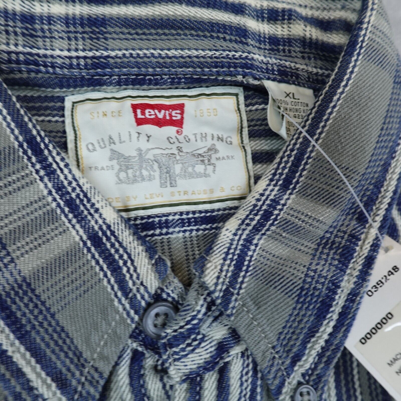 Levi's Casual Button-Down Shirts