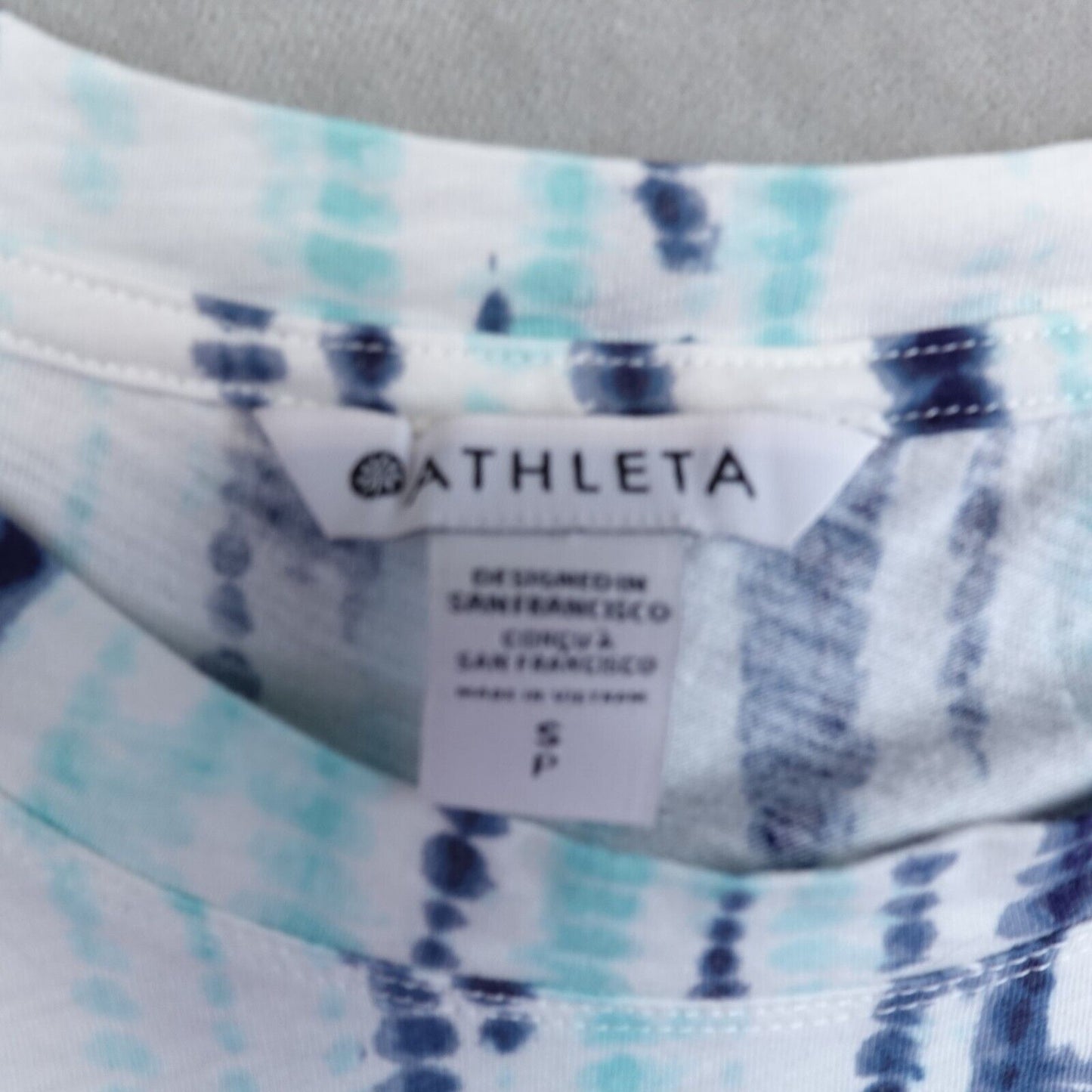 ATHLETA Daily Relaxed Shirt Organic Cotton Top Multi Tie Dye Print Size Small SS