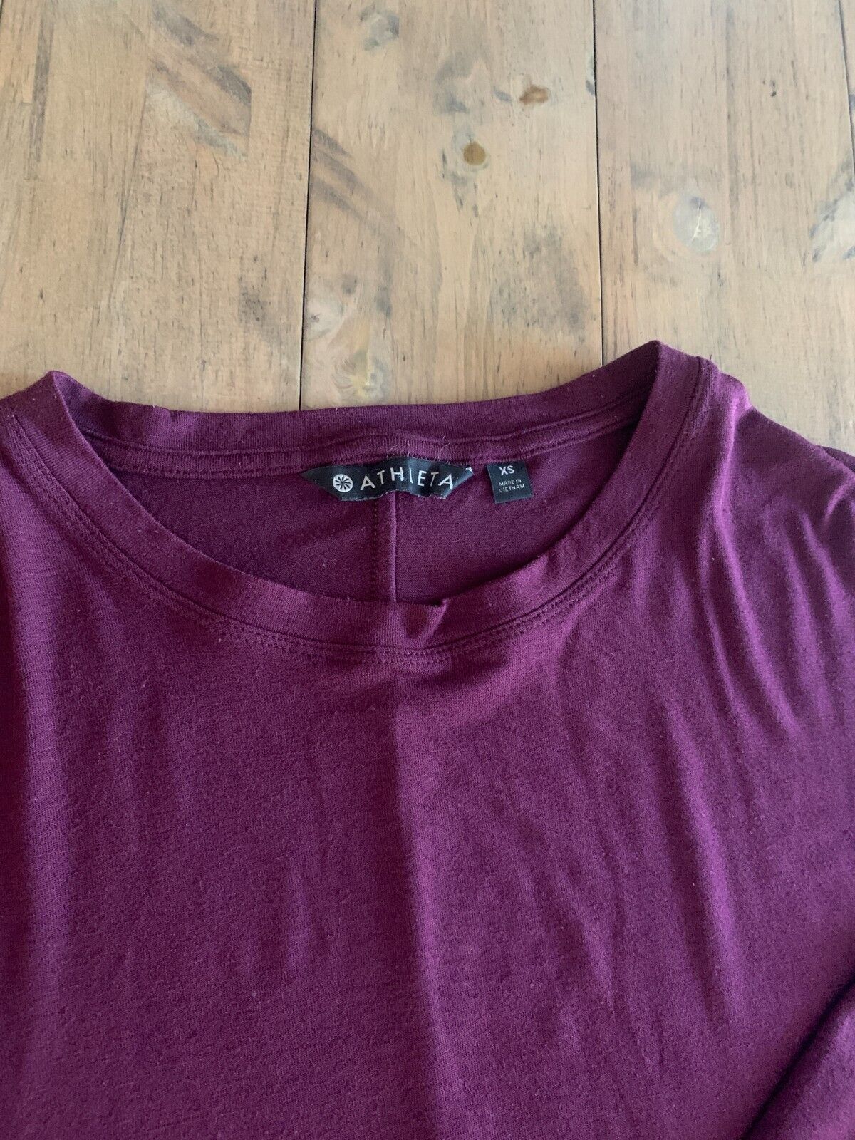 Athleta Cloudlight Asym Shirt Womens XS Maroon Auberge Dolman Sleeve Top