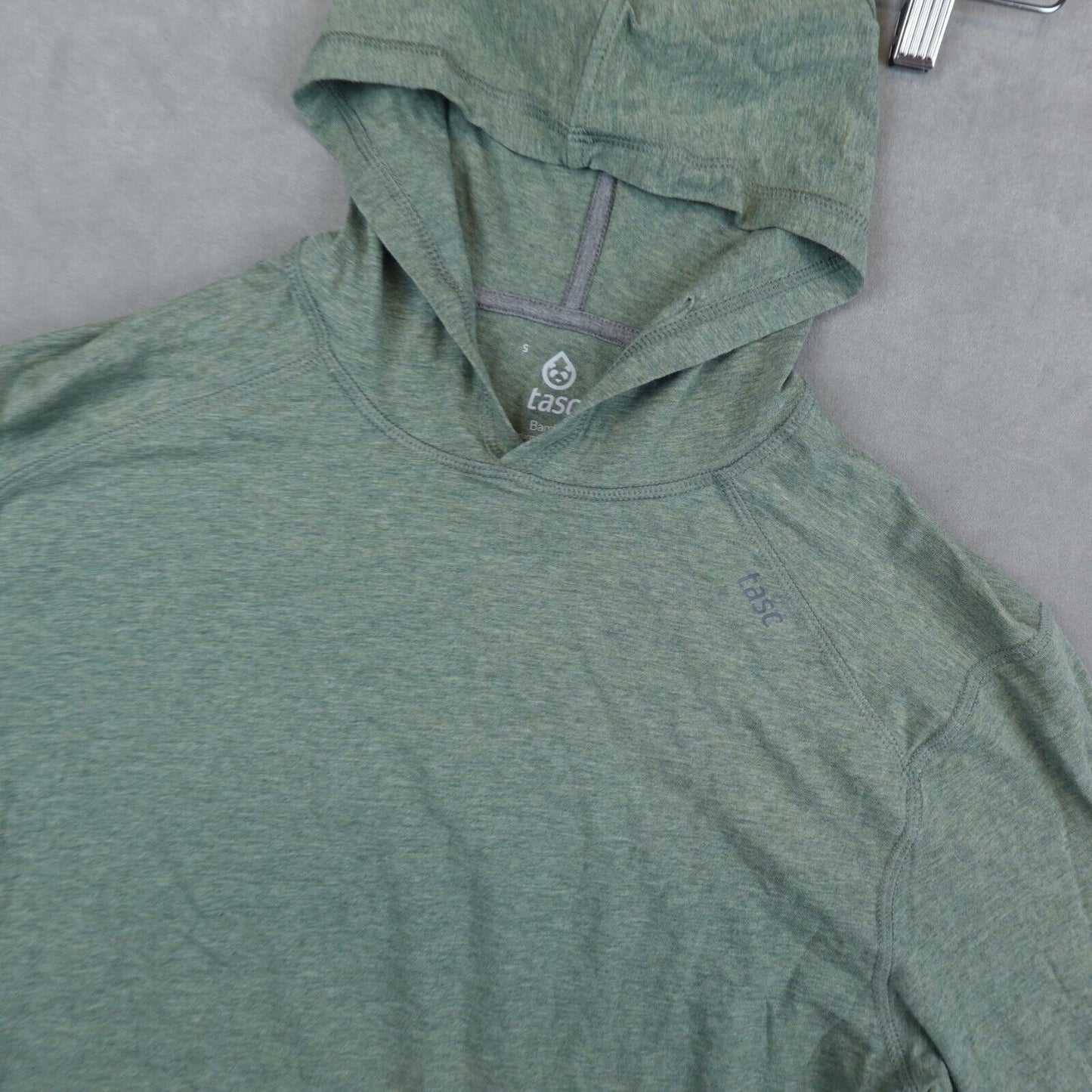 Tasc Bamboo Hoodie Pullover Sweatshirt Mens Small Green Lightweight Performance