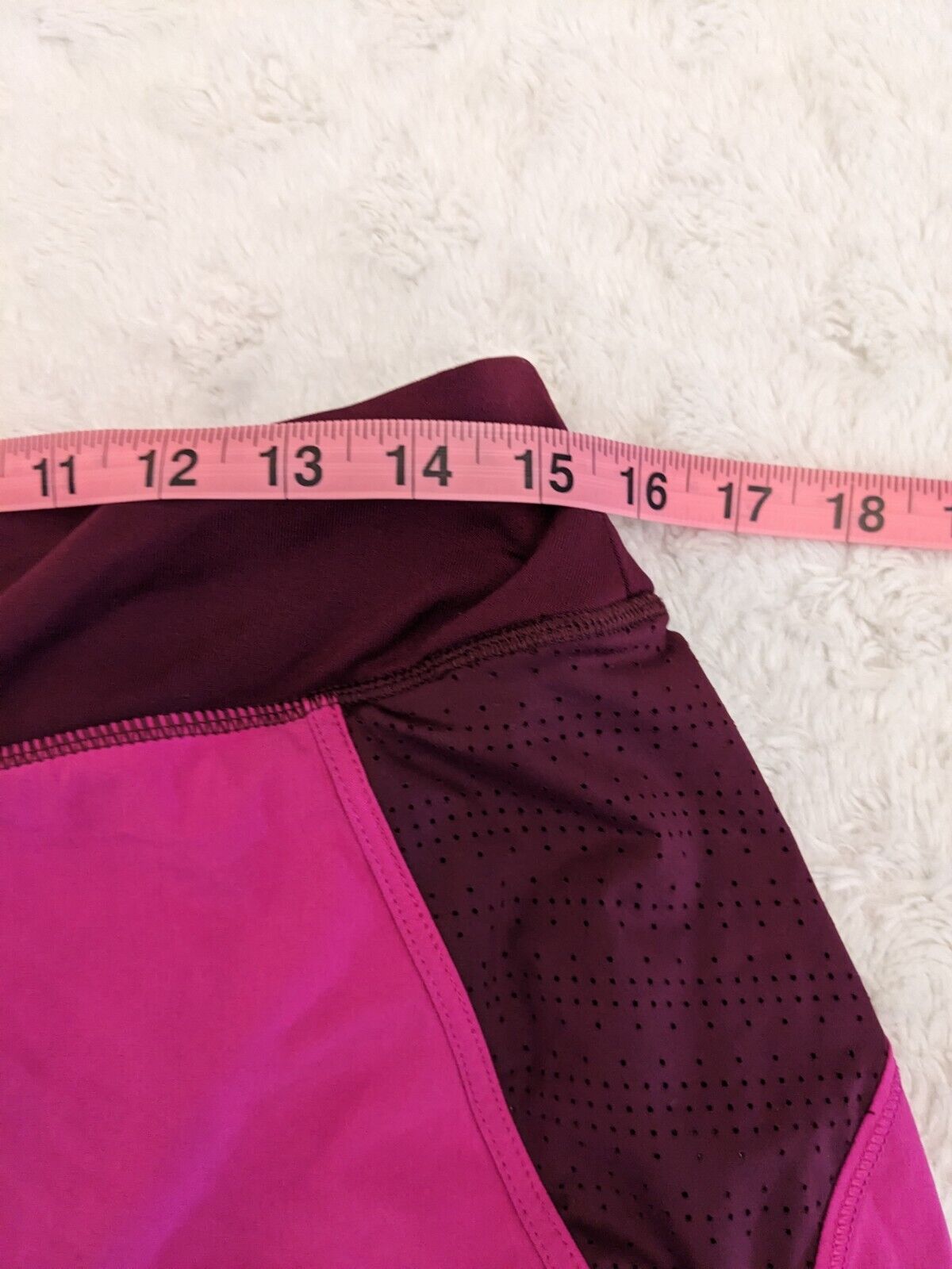 Athleta Track This Run Shorts Womens Medium Magenta Pink Lined 30x3 Stash Pocket