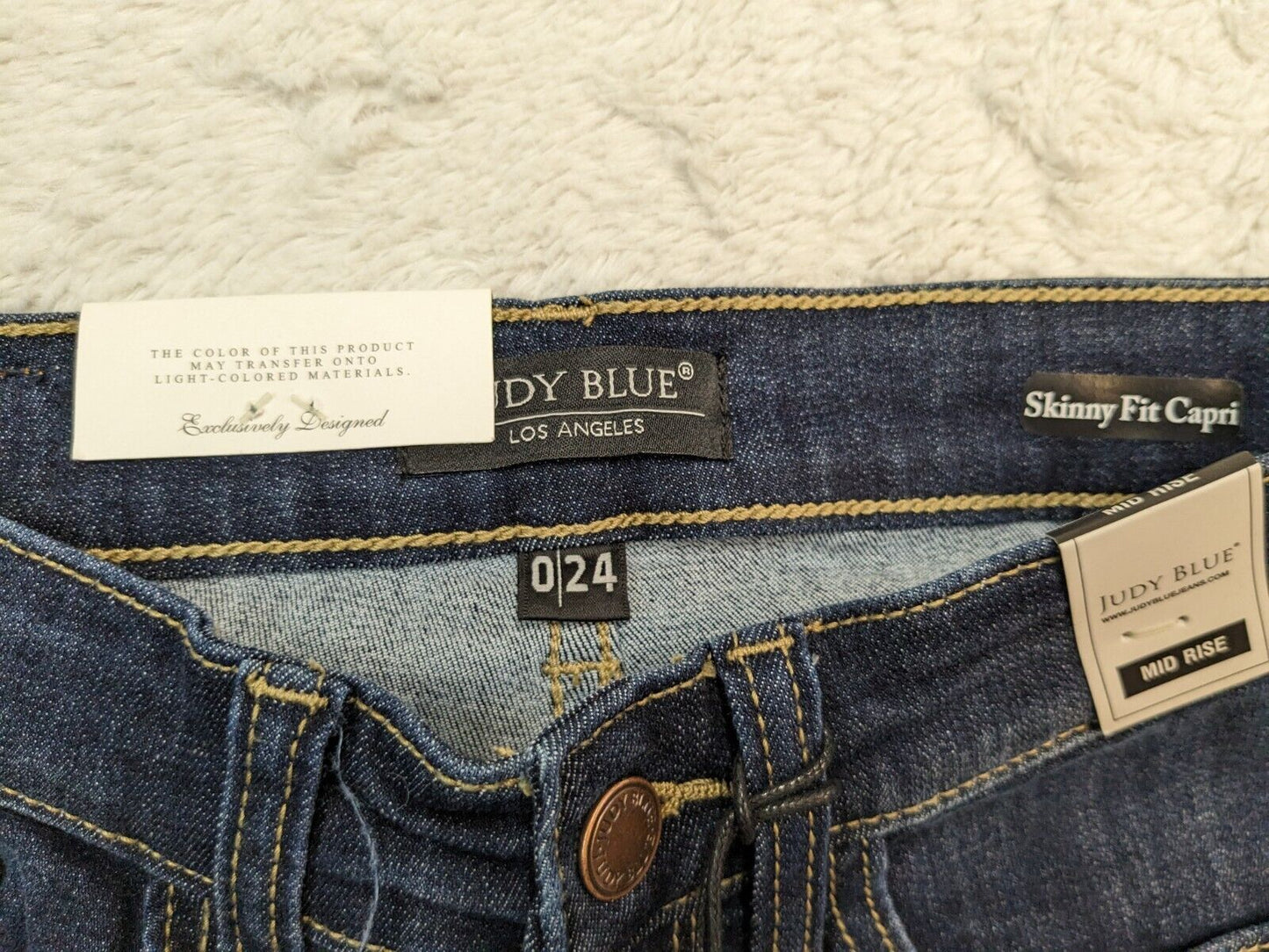 NWT Judy Blue Jeans Womens 0/24 Skinny Fit Capri Blue Stretch Mid Rise