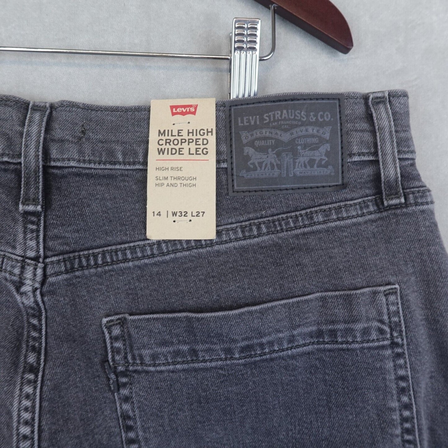 NWT Levi’s Jeans Mile High Cropped Wide Leg Button Fly Baggy Black Light Wash 14